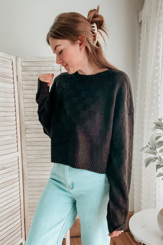 womens black crop knit long sleeve checker crew neck sweater